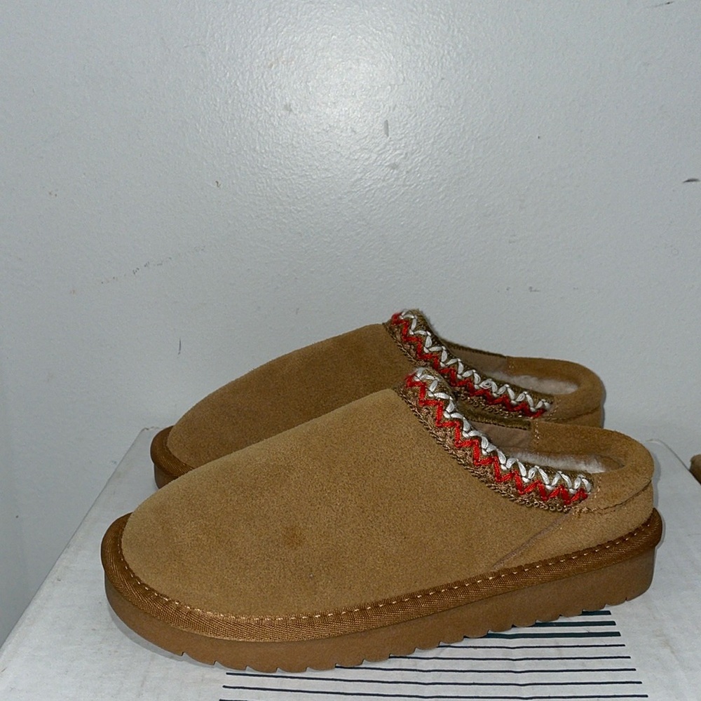 Cushionaire moccasins size 13